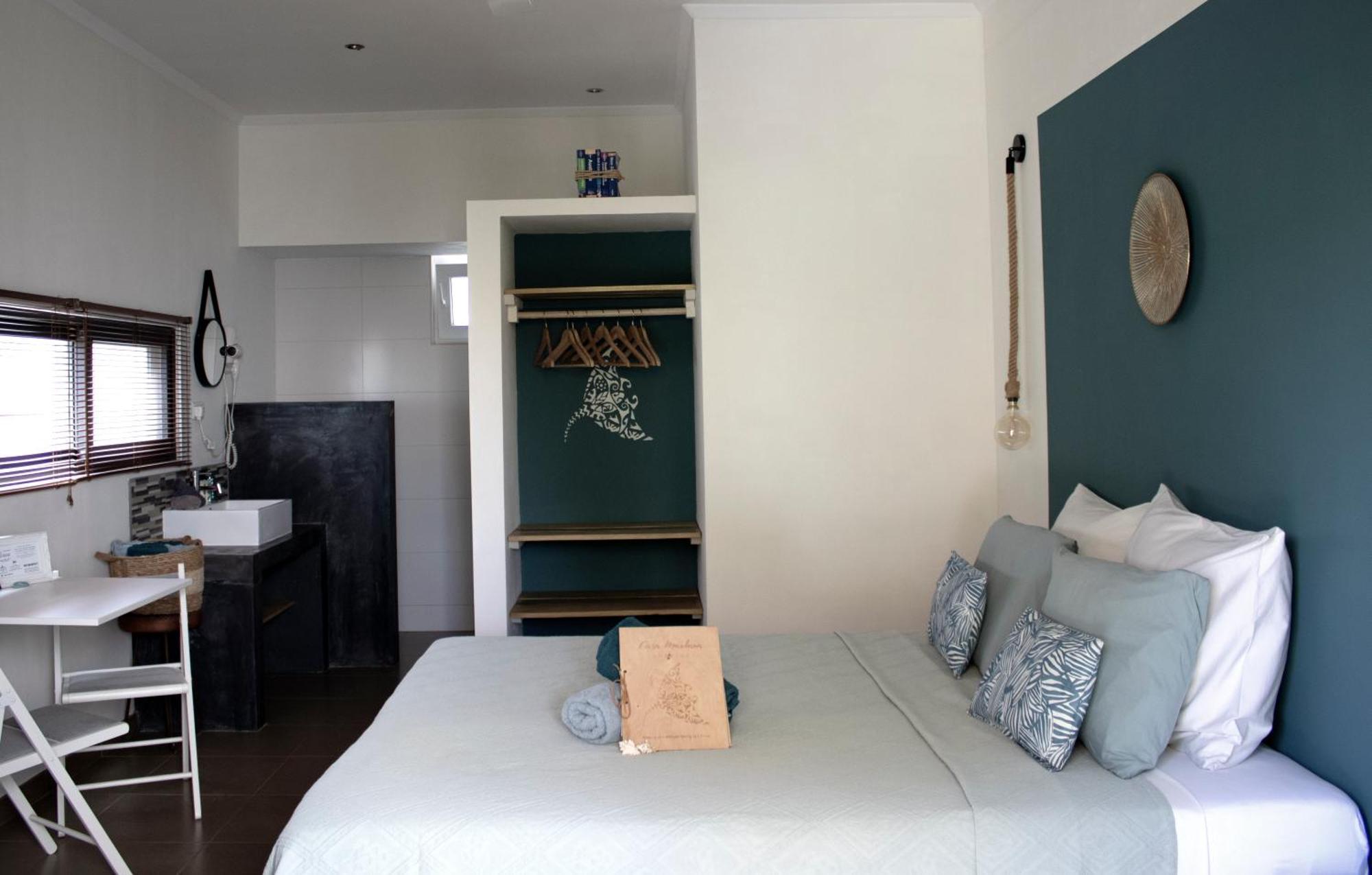 Casa Mantana Bonaire Bed & Breakfast Kralendijk  Ngoại thất bức ảnh