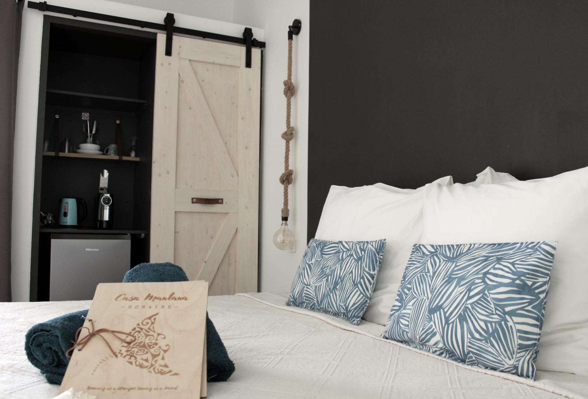 Casa Mantana Bonaire Bed & Breakfast Kralendijk  Ngoại thất bức ảnh